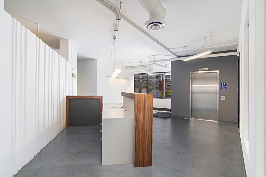 444 W Beech St, San Diego, CA à louer - Photo intérieure – Image 3 sur 12