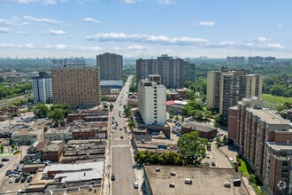 1920 Weston Rd, Toronto, ON - Vue aérienne  vue de carte