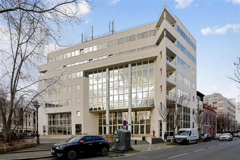 Bureau dans Issy-les-Moulineaux à louer - Photo de l’immeuble – Image 2 sur 10