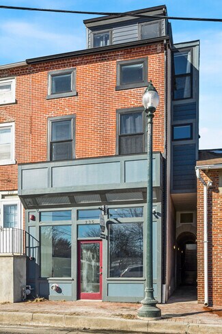 Plus de détails pour 235 E Market St, West Chester, PA - Bureau à louer