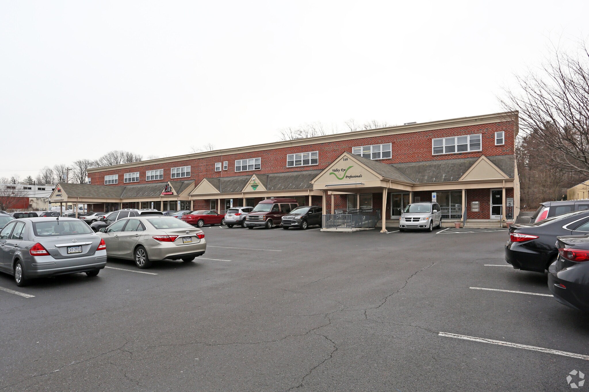 2755 Philmont Ave, Huntingdon Valley, PA à louer Photo principale– Image 1 sur 16