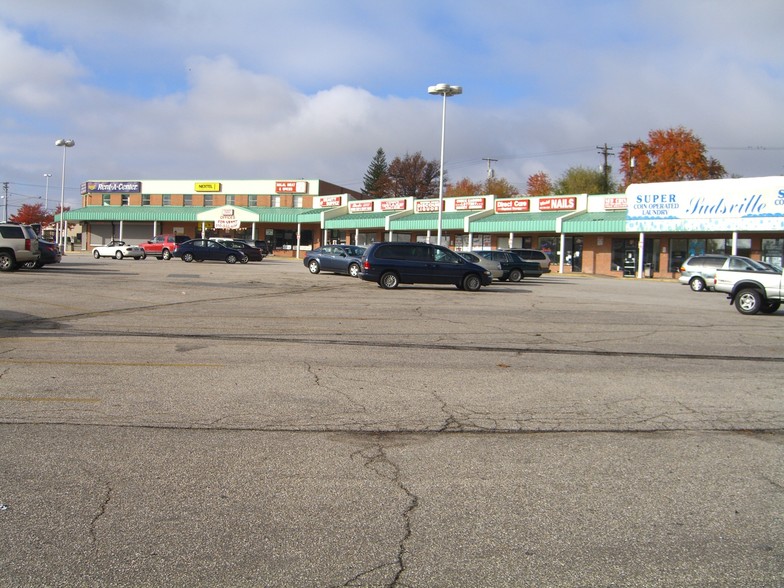 5200-5250 Charing Cross, Baltimore, MD à louer - Photo de l’immeuble – Image 3 sur 10