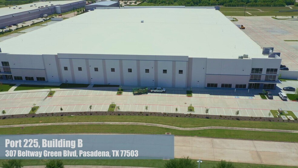 3005 Highway 225, Pasadena, TX à louer - Vidéo sur l’annonce professionnelle – Image 2 sur 13