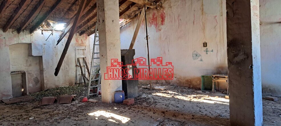 Industriel/Logistique dans HONDÓN DE LAS NIEVES à vendre - Photo de l’immeuble – Image 3 sur 11