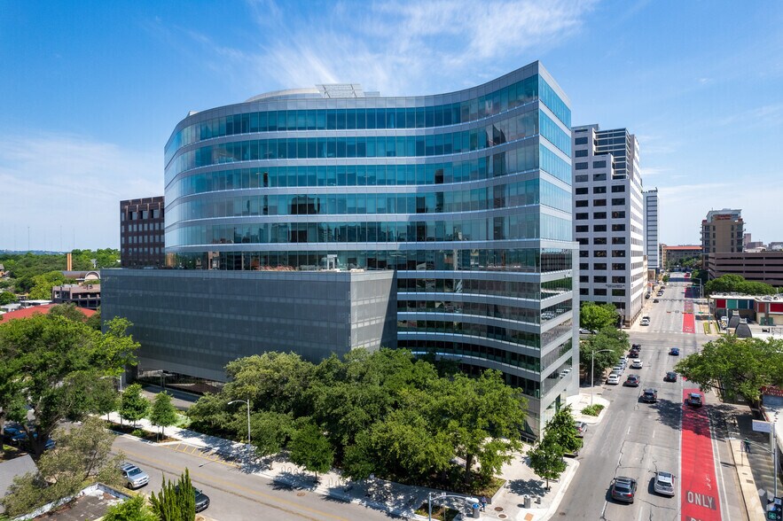 1400 Lavaca St, Austin, TX à louer - Photo de l’immeuble – Image 1 sur 15