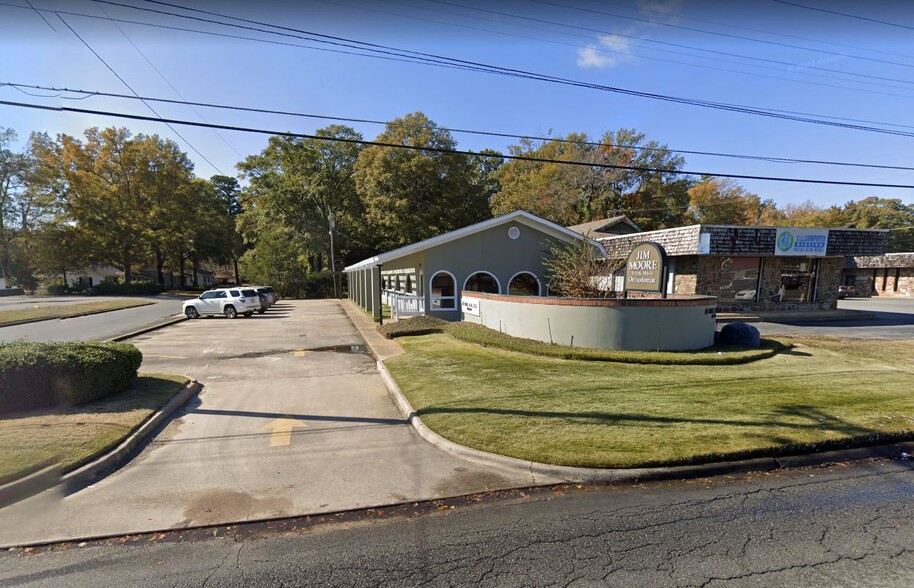 3024 S Olive St, Pine Bluff, AR à louer - Photo de l’immeuble – Image 2 sur 2