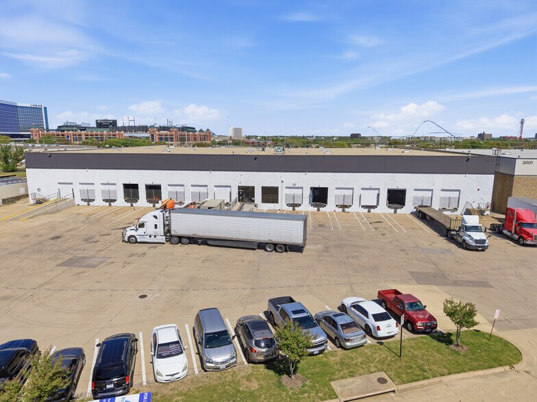 1903 Exchange Dr, Arlington, TX à vendre - Photo de l’immeuble – Image 3 sur 11