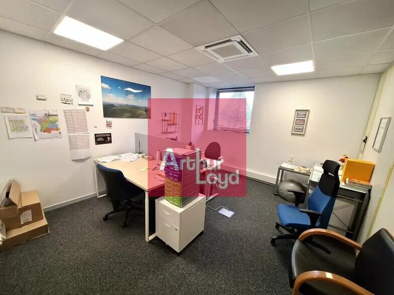 Bureau dans Clermont-Ferrand à louer - Photo intérieure – Image 2 sur 9