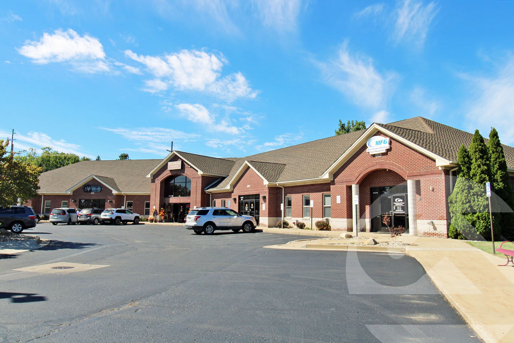 2000 Grand River Anx, Brighton, MI à vendre Photo principale– Image 1 sur 4