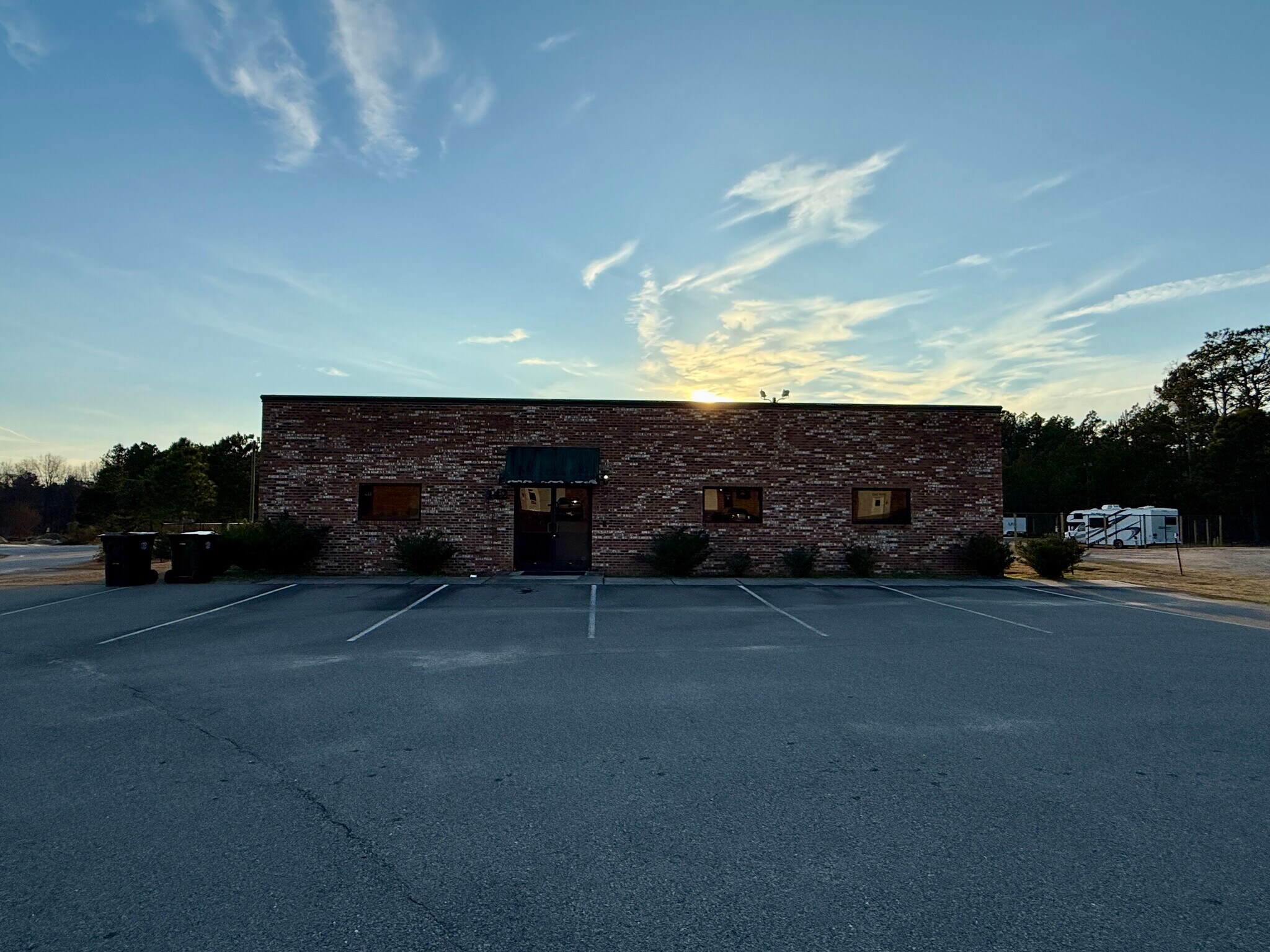 142 Aqua Shed Ct, Aberdeen, NC à louer Photo principale– Image 1 sur 17