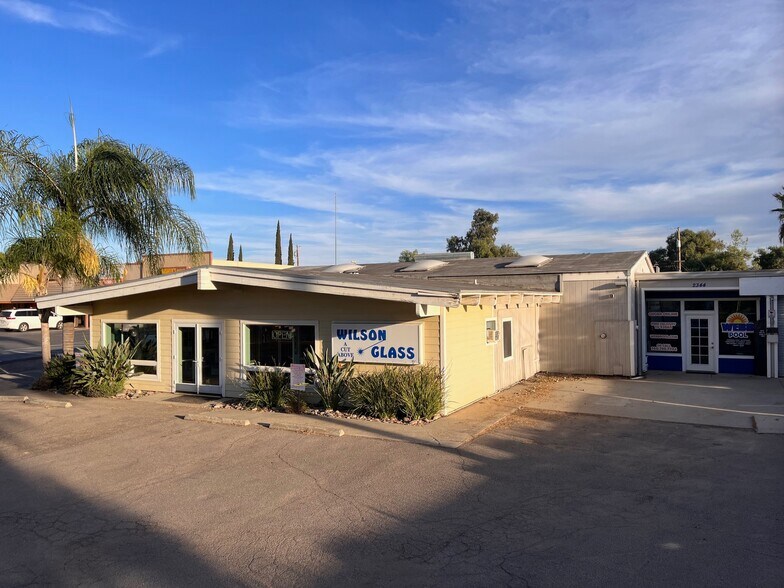 2344 Main St, Ramona, CA à louer - Photo de l’immeuble – Image 2 sur 13