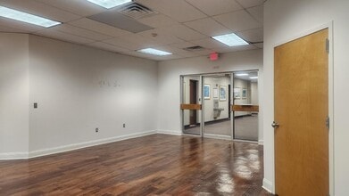 3 Wing Dr, Cedar Knolls, NJ à louer Photo intérieure– Image 1 sur 8