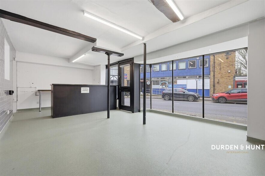 138 High St, Ongar à louer - Photo de l’immeuble – Image 2 sur 9