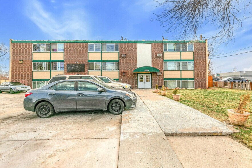 1860 S Grove St, Denver, CO à vendre - Photo de l’immeuble – Image 2 sur 24