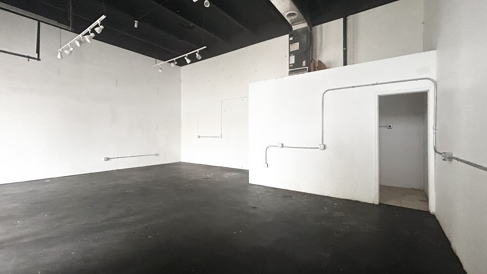 7101 N Miami Ave, Miami, FL à louer - Photo de l’immeuble – Image 3 sur 8