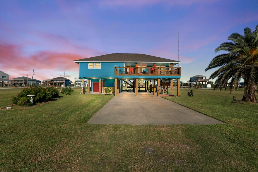 117 Verdia Drive, Port Bolivar, TX à vendre - Photo de l’immeuble – Image 3 sur 65