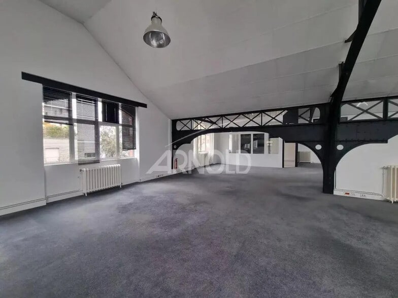 Bureau dans Nantes à louer - Photo de l’immeuble – Image 1 sur 7