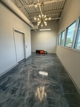 767 E Brookhaven Cir E, Memphis, TN à vendre Photo intérieure– Image 1 sur 6