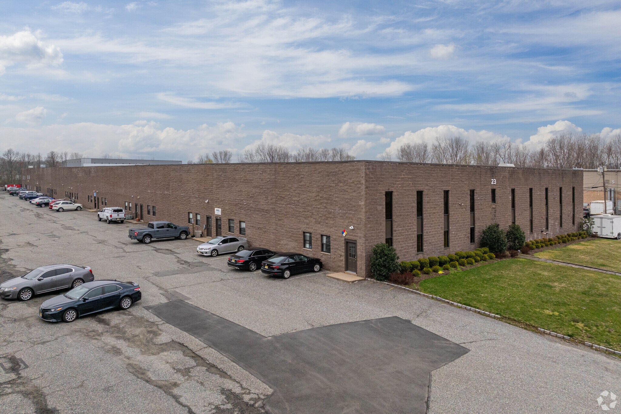 23 Commerce Rd, Fairfield, NJ à louer Photo principale– Image 1 sur 6