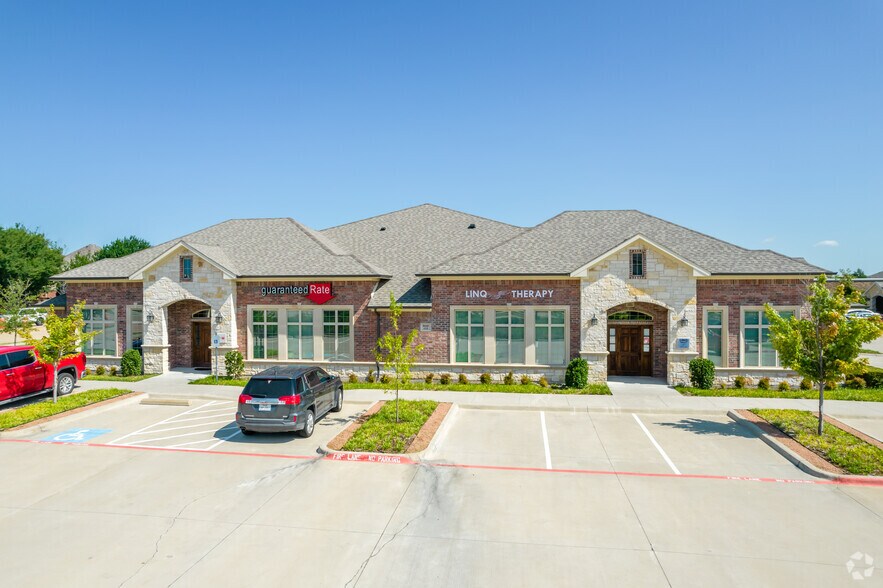 8668 John Hickman Pky, Frisco, TX à louer - Photo de l’immeuble – Image 3 sur 48