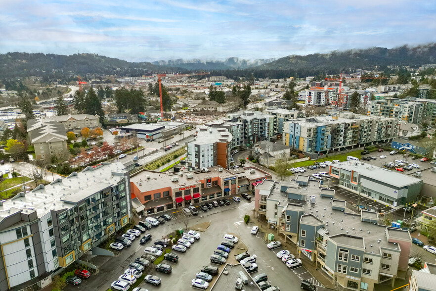 737 Goldstream Ave, Langford, BC à vendre - Photo de l’immeuble – Image 2 sur 5