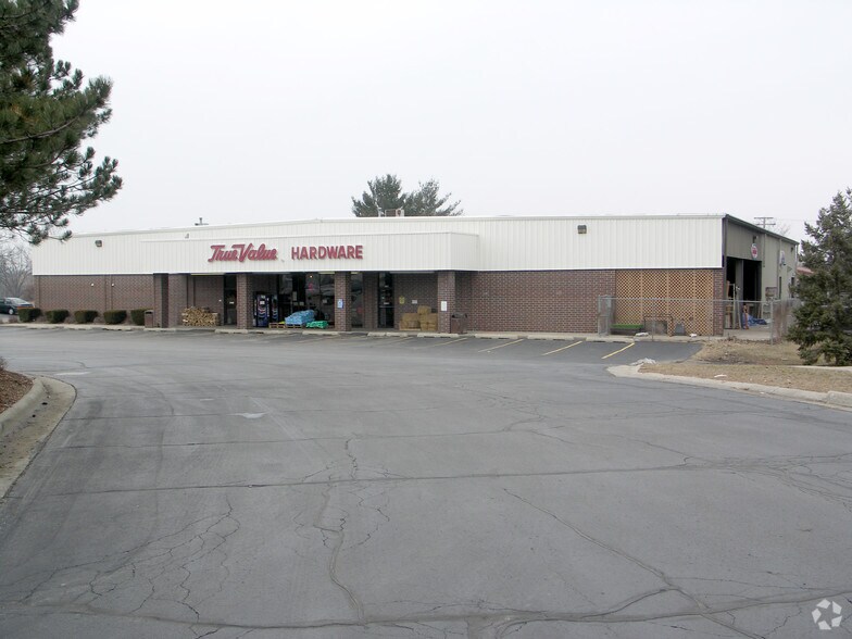 5512-5544 Elevator Rd, Roscoe, IL à louer - Photo de l’immeuble – Image 3 sur 14