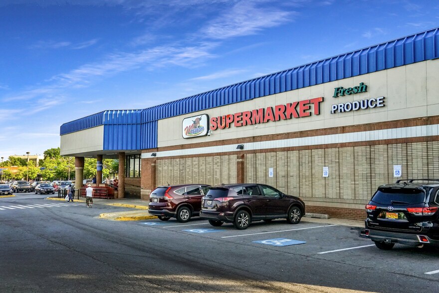 1100-1181 University Blvd E, Takoma Park, MD à louer - Photo de l’immeuble – Image 1 sur 5