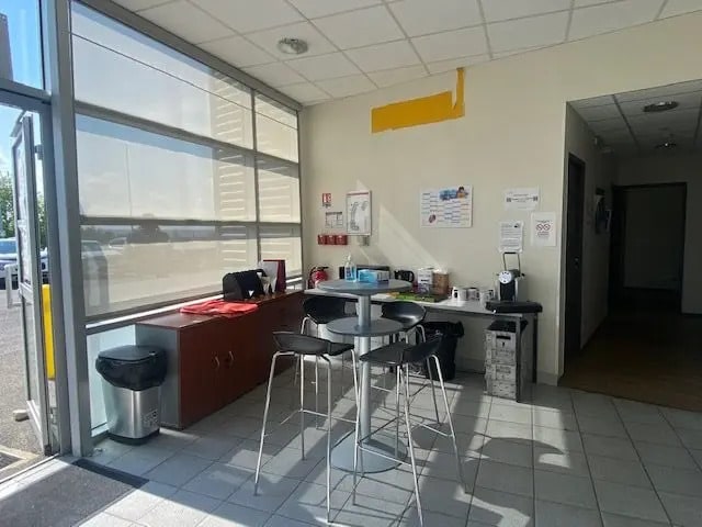 Bureau dans Limoges à louer - Photo de l’immeuble – Image 3 sur 5