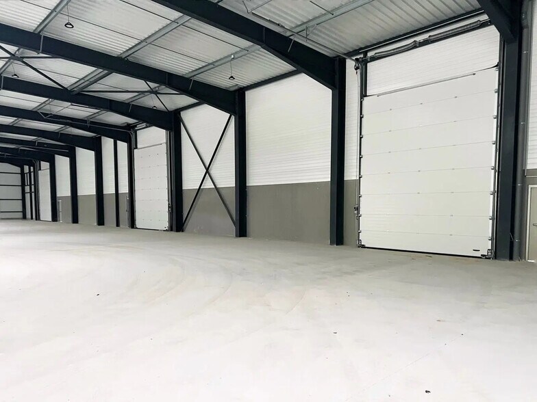 Bureau dans Beauvais à louer - Photo intérieure – Image 1 sur 8