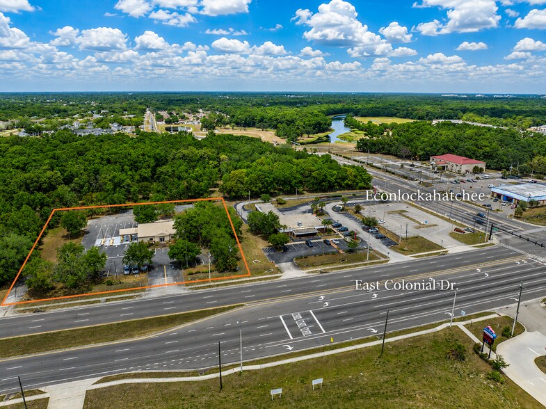 9505 E Colonial Dr, Orlando, FL à louer - Photo de l’immeuble – Image 2 sur 6