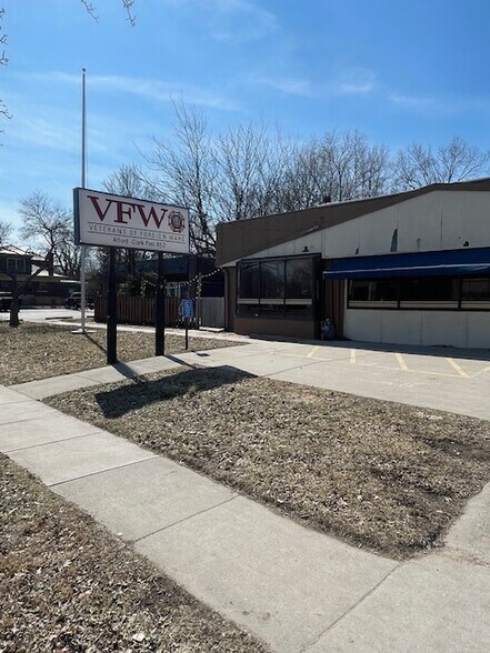 1801 Massachusetts St, Lawrence, KS à louer - Photo de l’immeuble – Image 2 sur 12