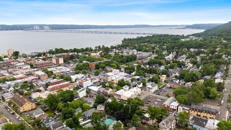 168-172 Main St, Nyack, NY à vendre - Photo de l’immeuble – Image 3 sur 57