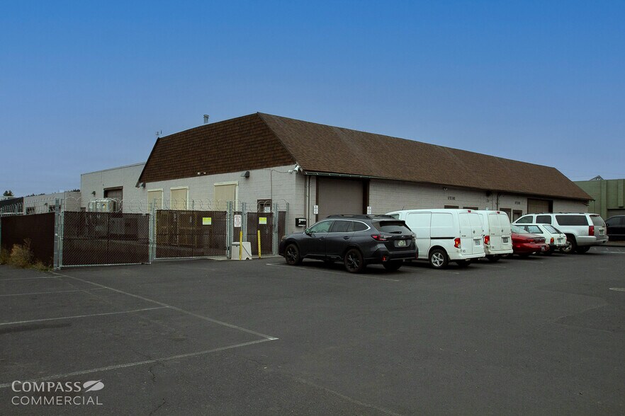 1201 NE 2nd St, Bend, OR à louer - Photo principale – Image 1 sur 6