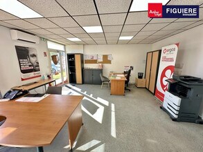 75 Rue Marcelin Berthelot, Aix-en-Provence à louer Photo intérieure– Image 2 sur 17