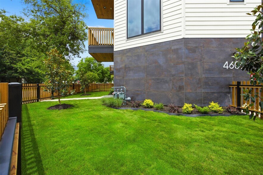 4605 Belmont Ave, Dallas, TX à vendre - Photo de l’immeuble – Image 3 sur 35