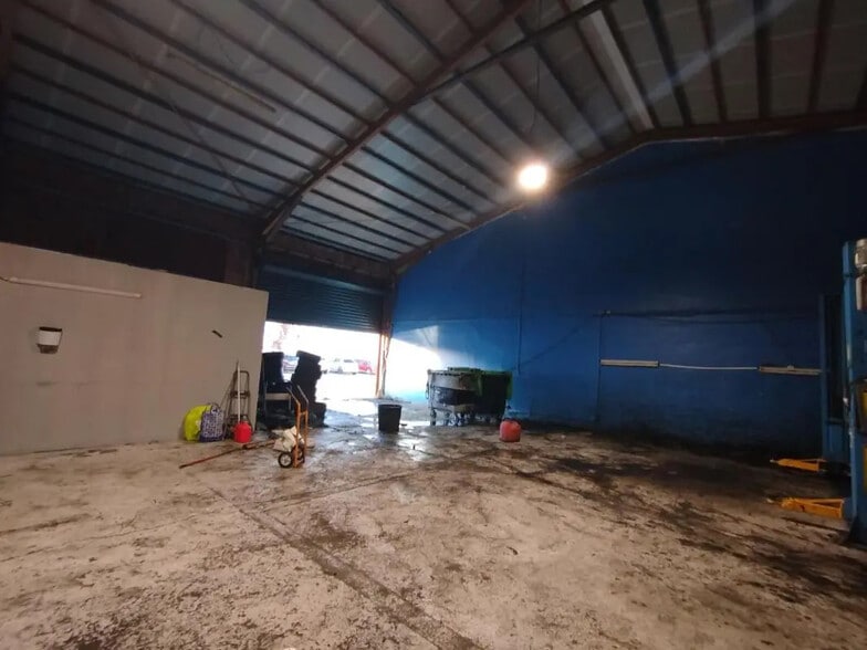 Local d'activités dans Toulouse à vendre - Photo intérieure – Image 2 sur 3