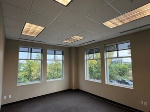 1045 76th St, West Des Moines, IA à louer Photo intérieure– Image 2 sur 6