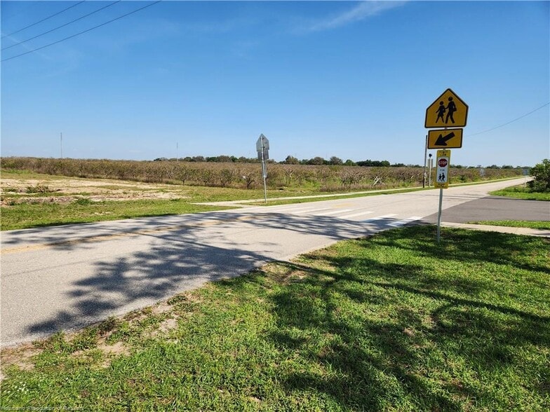 525 E Winthrop St, Avon Park, FL à vendre - Photo principale – Image 1 sur 22