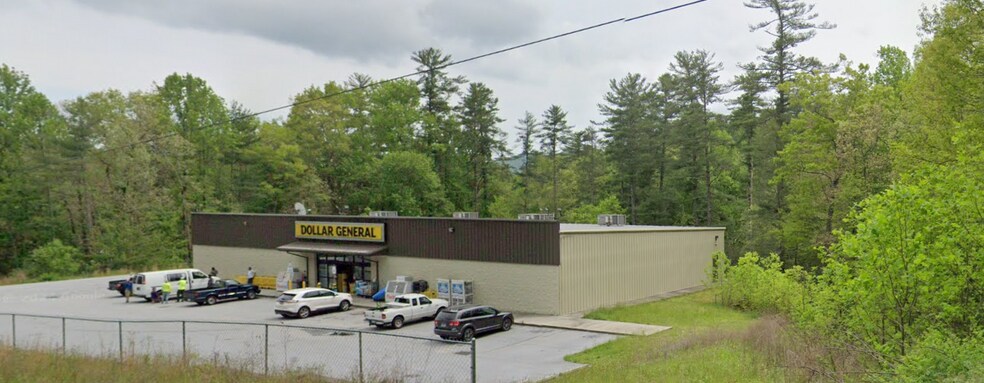 19437 Rosman Hwy, Sapphire, NC à vendre - Photo de l’immeuble – Image 2 sur 4