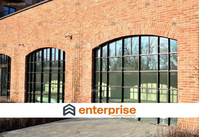 Plus de détails pour Local d'activités à louer