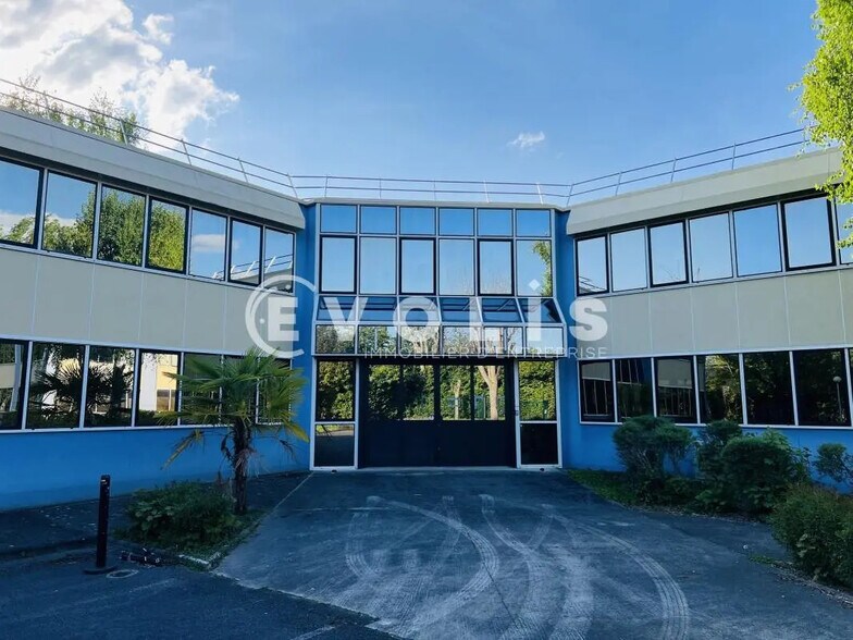 Bureau dans Saint-Thibault-des-Vignes à louer - Photo de l’immeuble – Image 3 sur 20