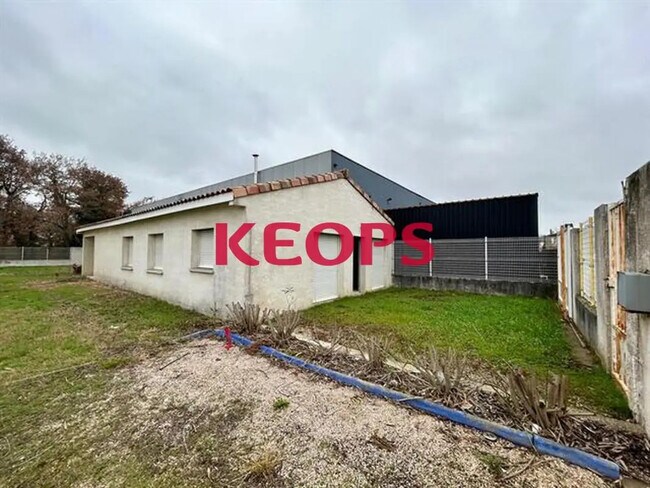 Plus de détails pour 23 Avenue Léonard De Vinci, La Salvetat-Saint-Gilles - Bureau à vendre