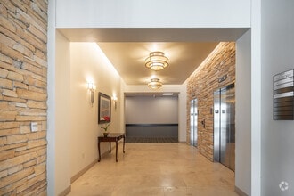 2800 Shoreline Dr, Denton, TX à vendre Photo intérieure– Image 1 sur 6