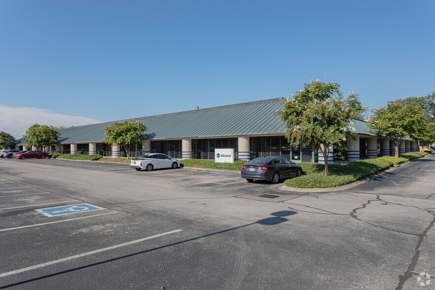 1400-1408 Donelson Pike, Nashville, TN à louer - Photo principale – Image 1 sur 7