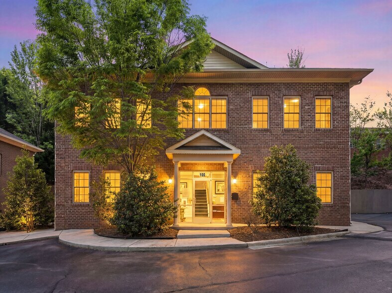 2741 #100 Campus Walk Ave, Durham, NC à vendre - Photo de l’immeuble – Image 1 sur 12