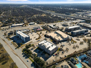 809 W Harwood Rd, Hurst, TX - VUE AÉRIENNE  vue de carte - Image1