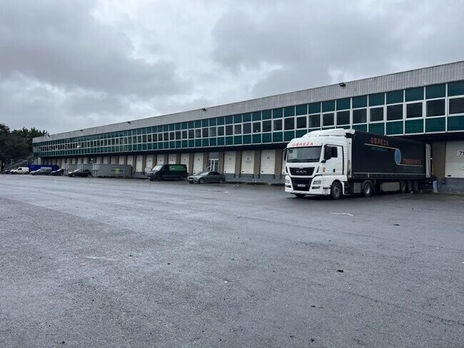 Plus de détails pour 3 Rue De La Ferme Saint Ladre, Fosses - Industriel/Logistique à louer