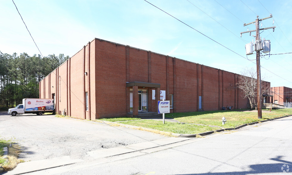 5519 Pride Rd, Richmond, VA à louer - Photo principale – Image 1 sur 6