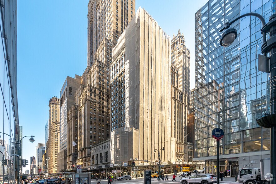 315 Madison Ave, New York, NY à louer - Photo de l’immeuble – Image 3 sur 10