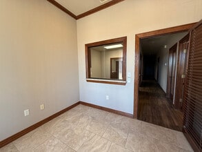 411 Harwood Rd, Bedford, TX à vendre Photo intérieure– Image 2 sur 7
